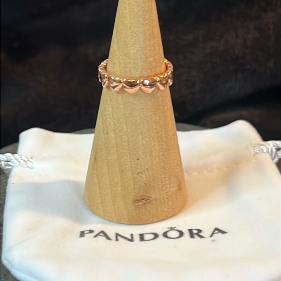 Pandora Rose Gold Row Of Hearts Ring - Picture 1 of 10
